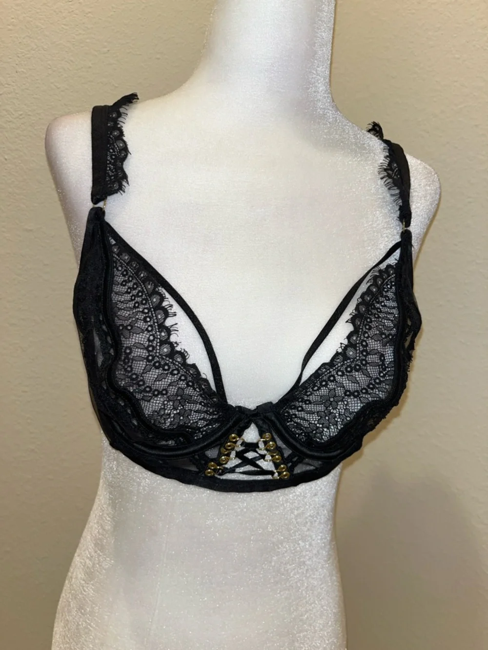 Ann Summers The Divine Plunge Bra 34C black
